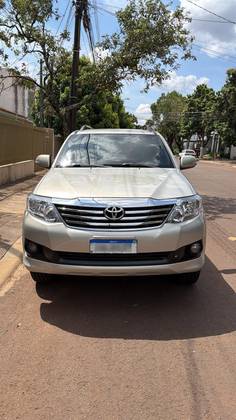 TOYOTA HILUX SW4 2.7 SR 4X2 16V FLEX 4P AUTOMÁTICO TOYOTA HILUX SW4 2.7 SR 4X2 16V FLEX 4P AUTOMÁTICO